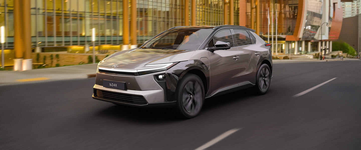 Tjänstebilar Toyota bZ4X herobild