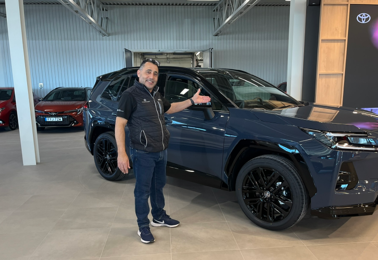 RAV 4