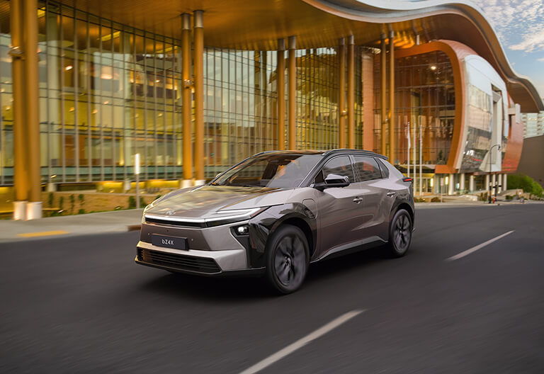 Tjänstebilar Toyota bZ4X mobilbild