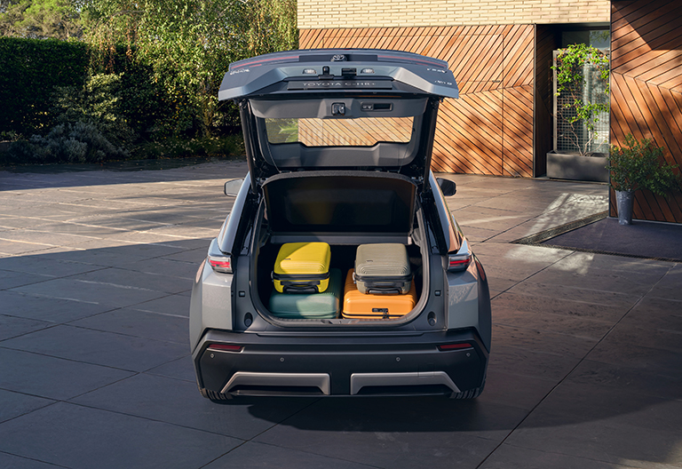 Toyota C-HR+ bagageutrymme