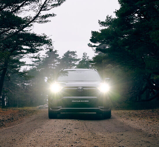 RAV4 Laddhybrid framlysen