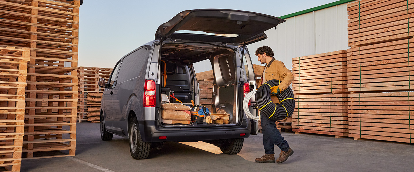 Kampanj Proace Electric och Proace City Electric transportbilar